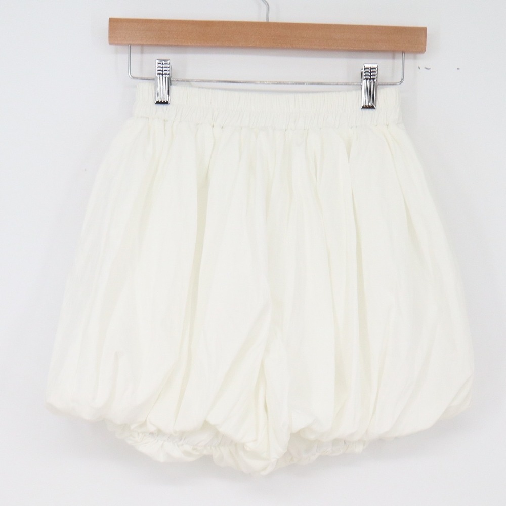 Fashion Classic Shorts Womens M Bubble Hem White Coquette Balletcore Excellent